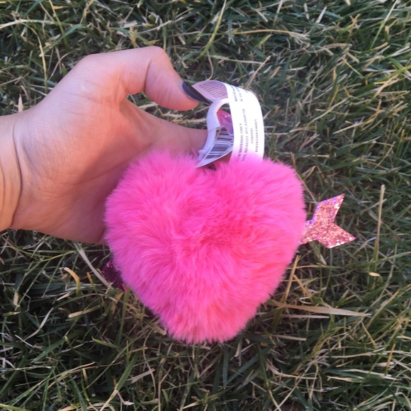 Kawaii Soft Pompom Heart Keychain Lot - Picture 2 of 3